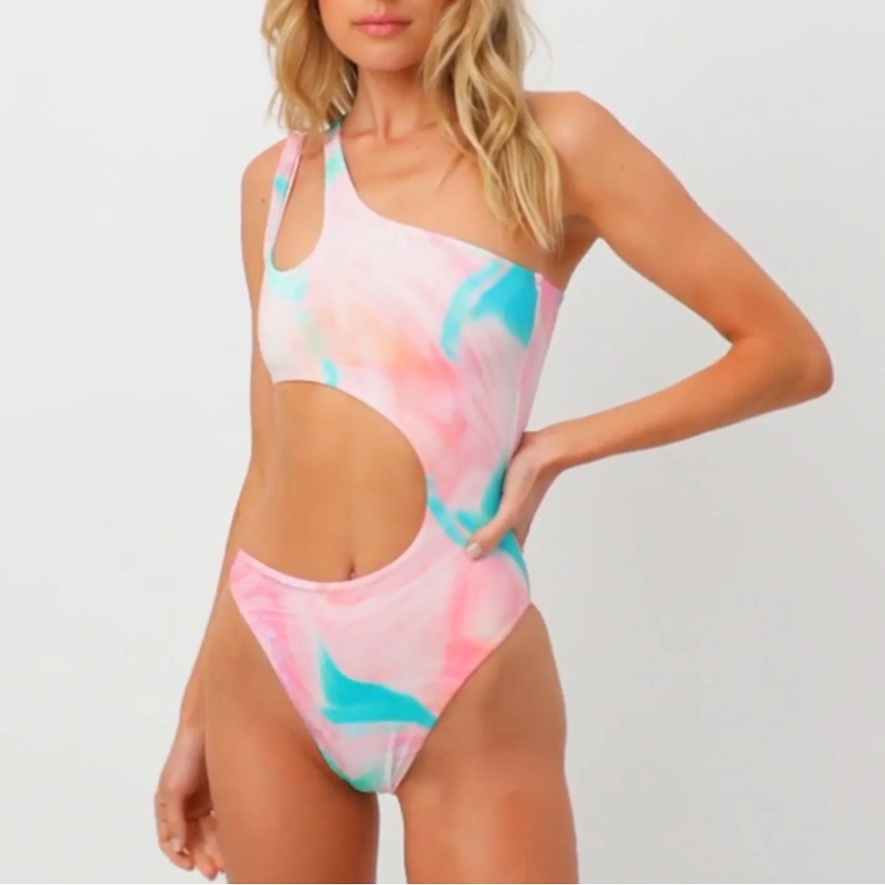 Decree cut out cheeky bathing suit NWT